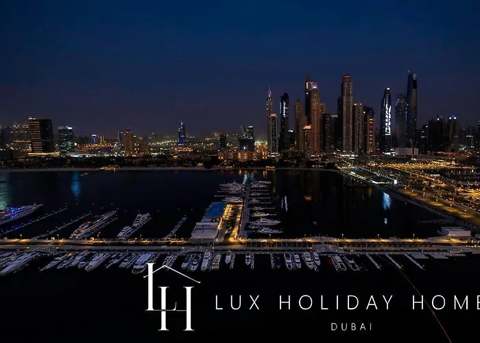 Lux The Marina Vista Beachfront Suite 3